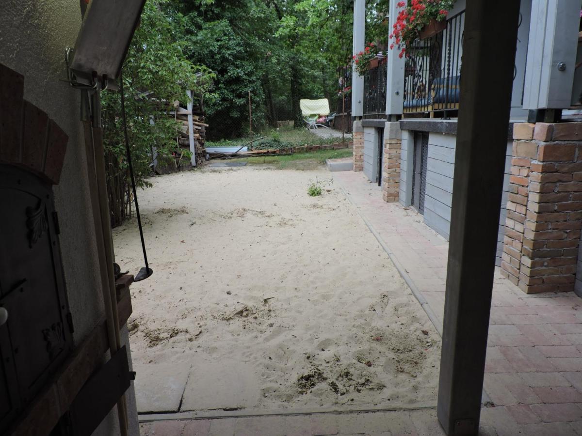 Szepezd Oak Villa Balatonszepezd Buitenkant foto