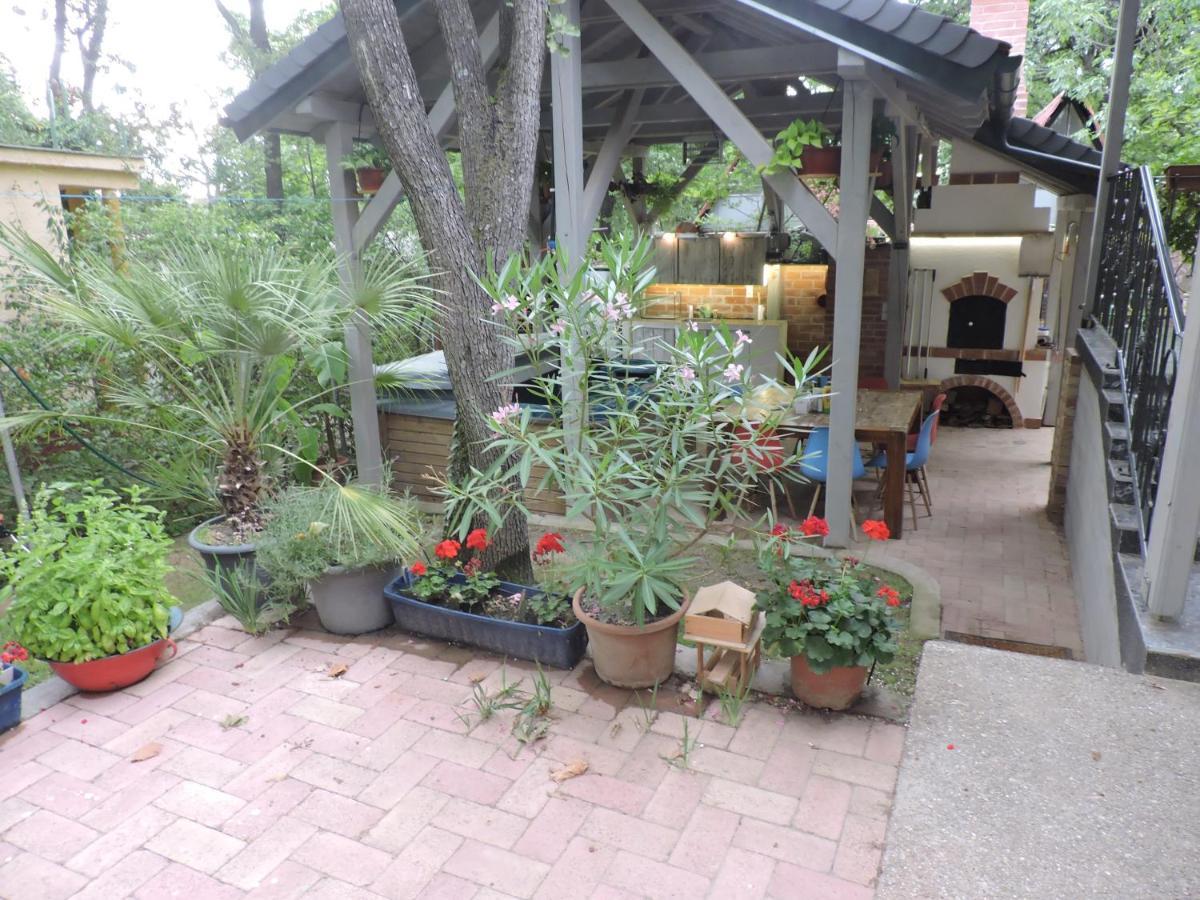 Szepezd Oak Villa Balatonszepezd Buitenkant foto